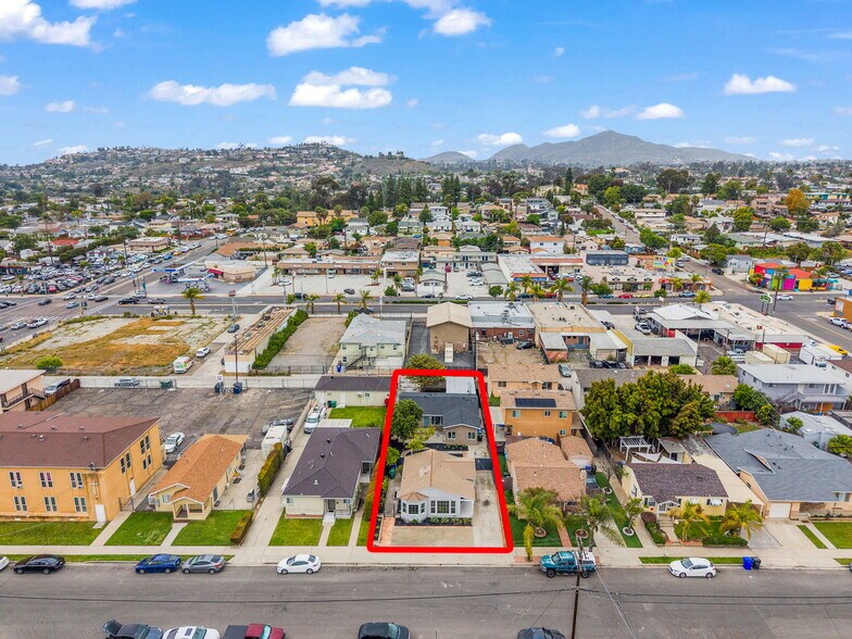 7054 Amherst St, San Diego, CA à vendre - Photo de l’immeuble – Image 3 sur 50