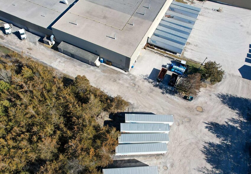 340 University Ave, Belleville, ON à louer - Aérien – Image 3 sur 11