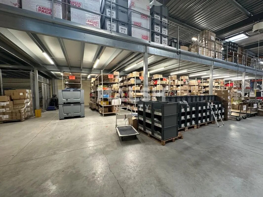 Local d'activités dans Rillieux-la-Pape à vendre Photo intérieure– Image 1 sur 7