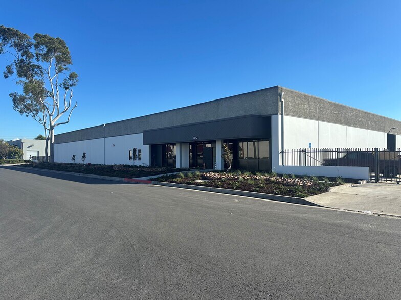 7412 Anaconda Ave, Garden Grove, CA à louer - Photo de l’immeuble – Image 2 sur 3