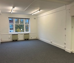 26 Claremont Rd, Surbiton à louer Photo intérieure– Image 2 sur 3