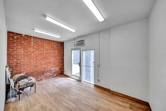 14526 Haynes St, Van Nuys, CA à louer Photo intérieure– Image 1 sur 4