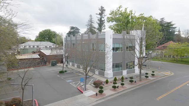 2725 Riverside Blvd, Sacramento, CA à vendre - Vidéo sur l’annonce professionnelle – Image 2 sur 17