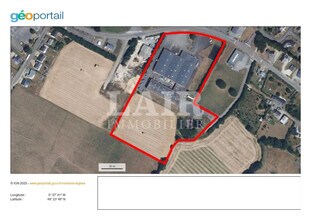 Mayenne - Vue aérienne  vue de carte