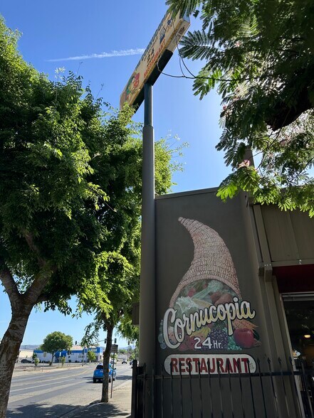 515 Montgomery St, Oroville, CA à vendre - Photo de l’immeuble – Image 2 sur 8