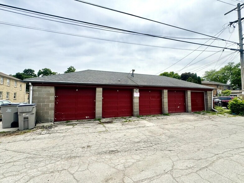 4510 W Capitol Dr, Milwaukee, WI à vendre - Photo de l’immeuble – Image 2 sur 2