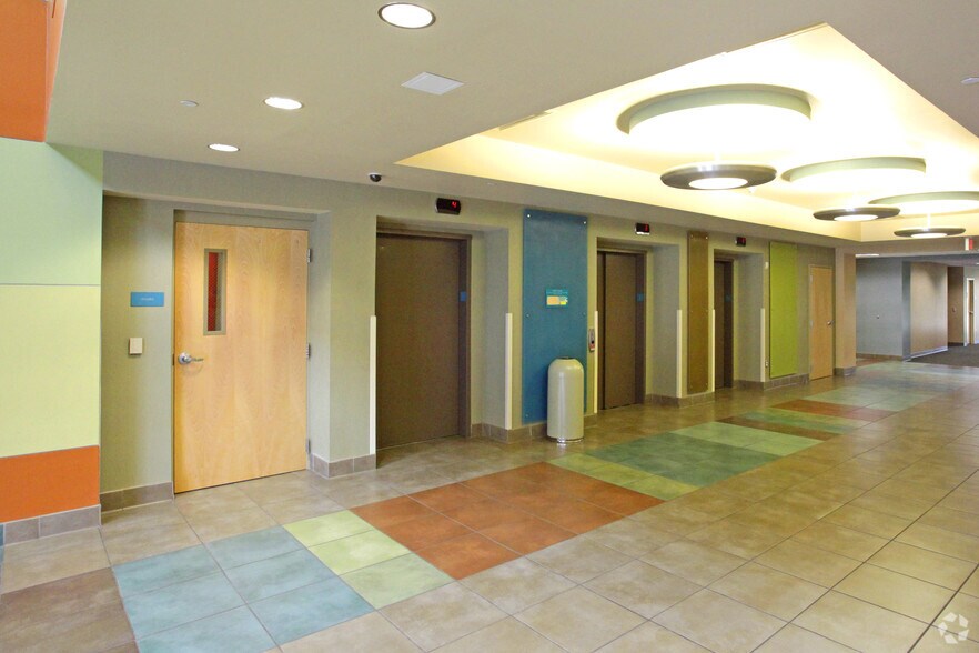 1301 Barbara Jordan Blvd, Austin, TX à louer - Hall d’entrée – Image 2 sur 7
