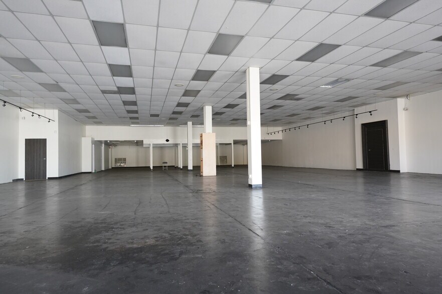 1408-1410 N Main St, Santa Ana, CA à louer - Photo de l’immeuble – Image 3 sur 5