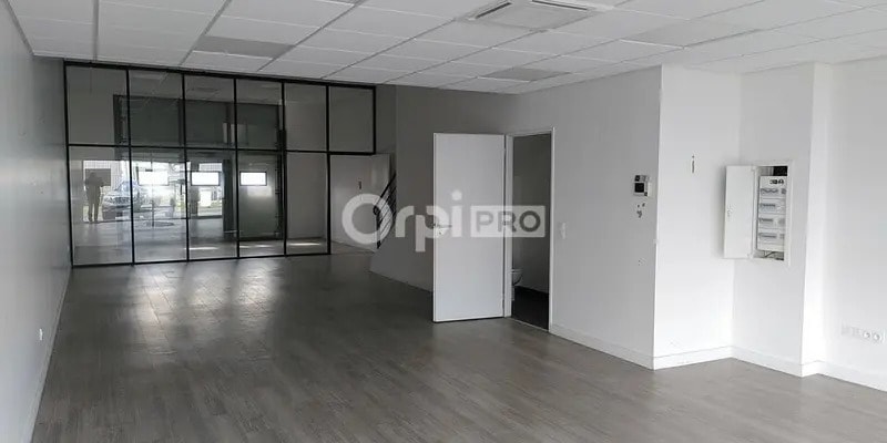 Bureau dans Serres-Castet à vendre Photo intérieure– Image 1 sur 7