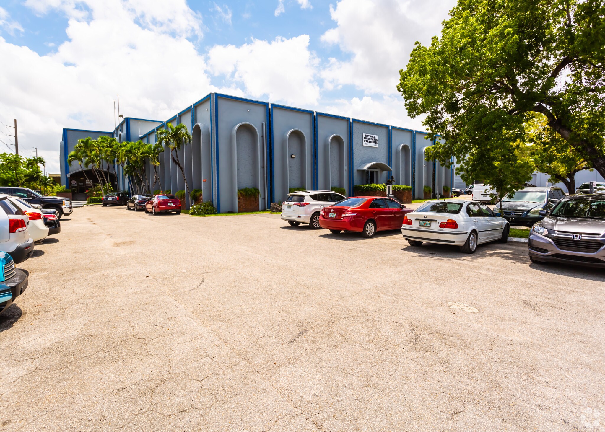 11150 NW 32nd Ave, Miami, FL à louer Photo principale– Image 1 sur 8