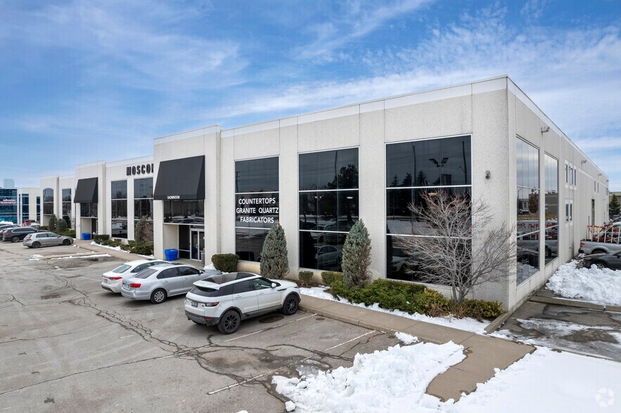 8830 Jane St, Vaughan, ON à louer - Photo de l’immeuble – Image 2 sur 5