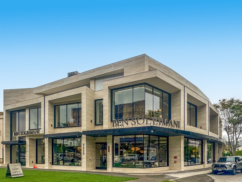 8650 Melrose Ave, West Hollywood, CA à louer - Photo de l’immeuble – Image 2 sur 5