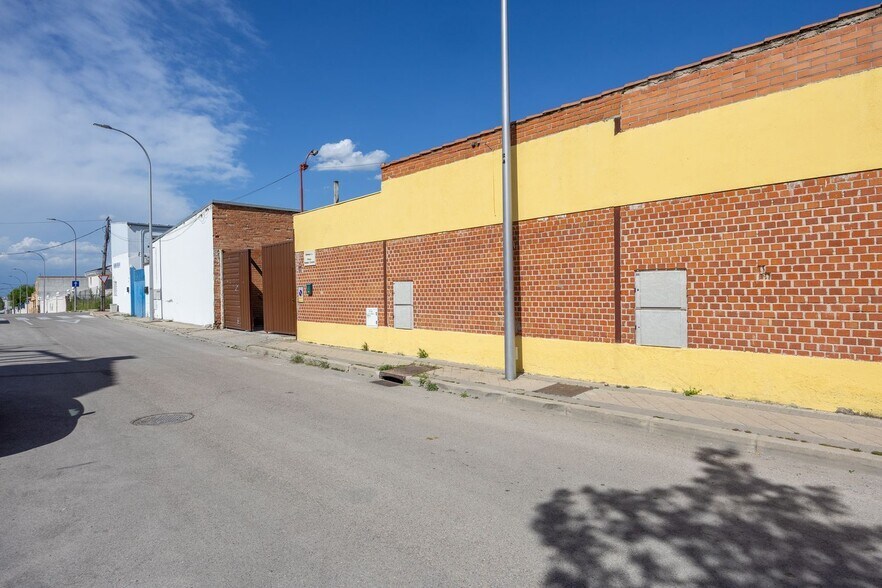 Industriel/Logistique dans Madrid, Madrid à vendre - Photo principale – Image 1 sur 15