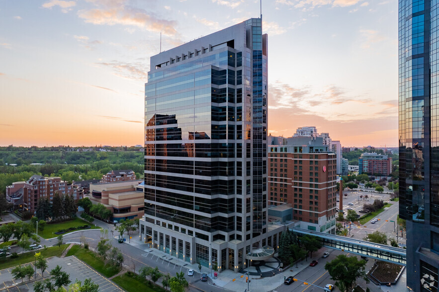 440 2nd Ave SW, Calgary, AB à louer - Photo de l’immeuble – Image 1 sur 13