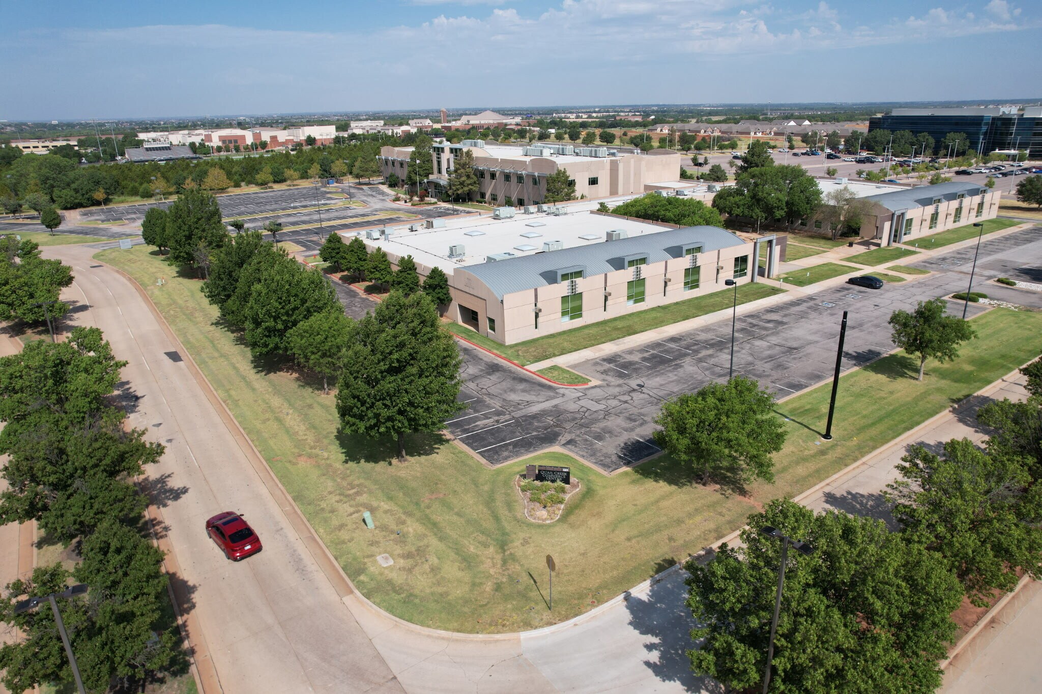 3201 Quail Springs Pky, Oklahoma City, OK à louer Photo de l’immeuble– Image 1 sur 4