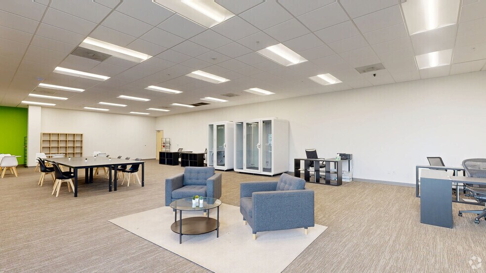 500 W Warner Ave, Santa Ana, CA à louer - Numérisation 3D Matterport – Image 3 sur 16