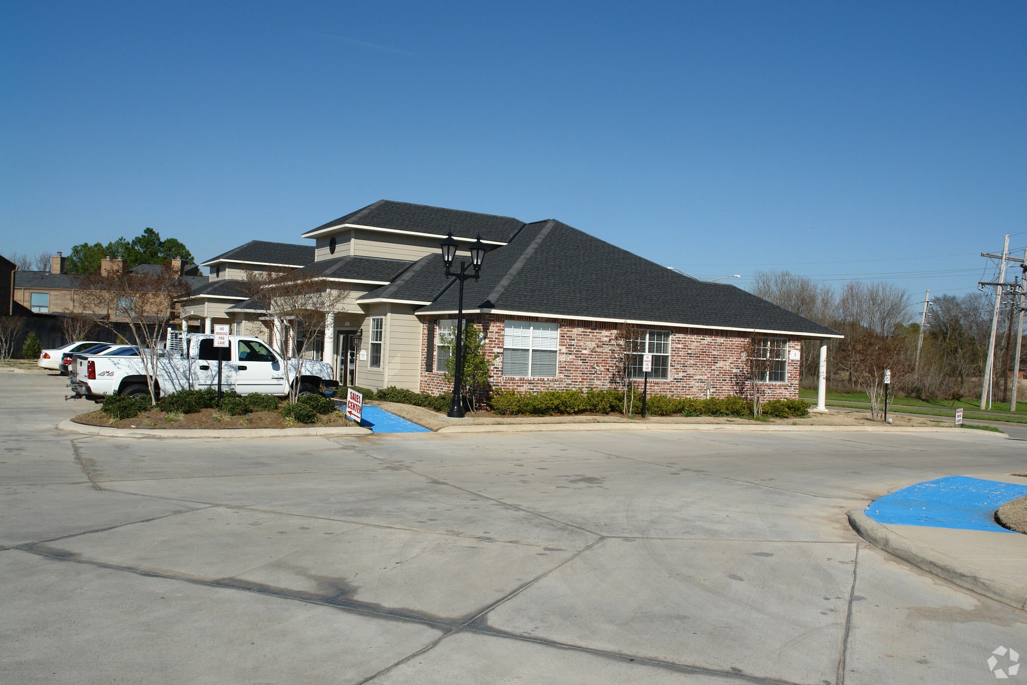 7330 Fern Ave, Shreveport, LA à louer Photo principale– Image 1 sur 27