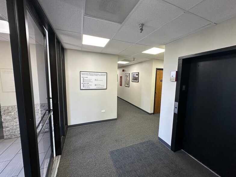 210 N Hammes Ave, Joliet, IL à louer - Photo de l’immeuble – Image 2 sur 4