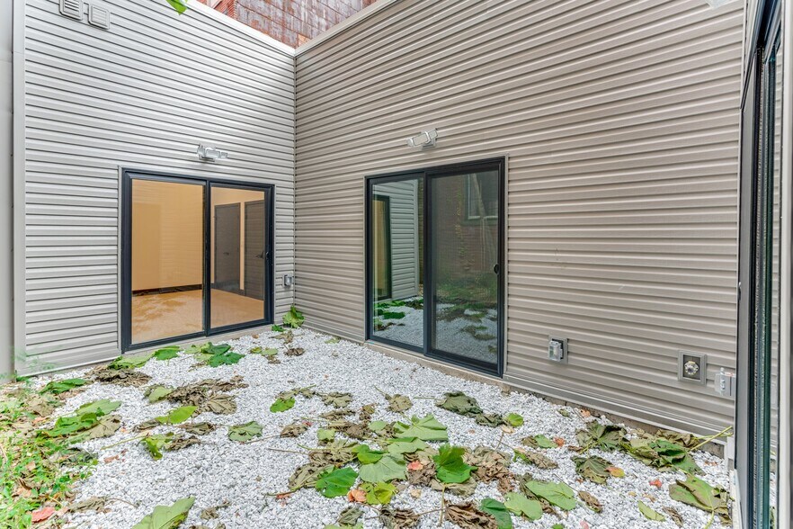 643-645 N 15th St, Philadelphia, PA à vendre - Photo de l’immeuble – Image 2 sur 17