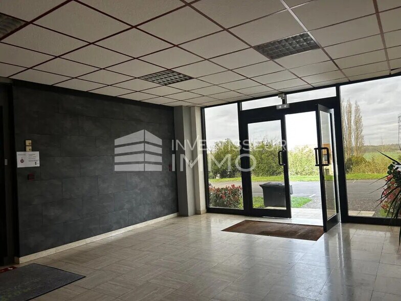1 Rue Du Roi, Canly à louer - Photo de l’immeuble – Image 3 sur 11