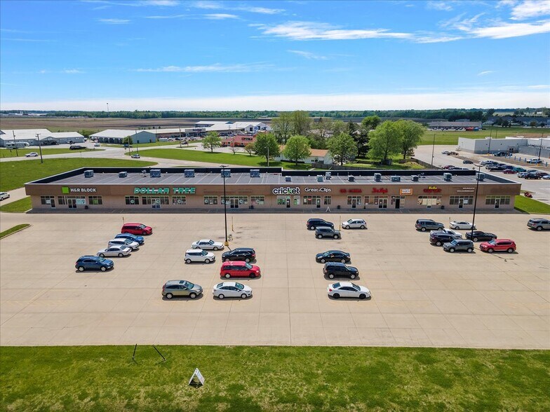 1514-1528 W Springfield Rd, Taylorville, IL à louer - Photo de l’immeuble – Image 2 sur 19