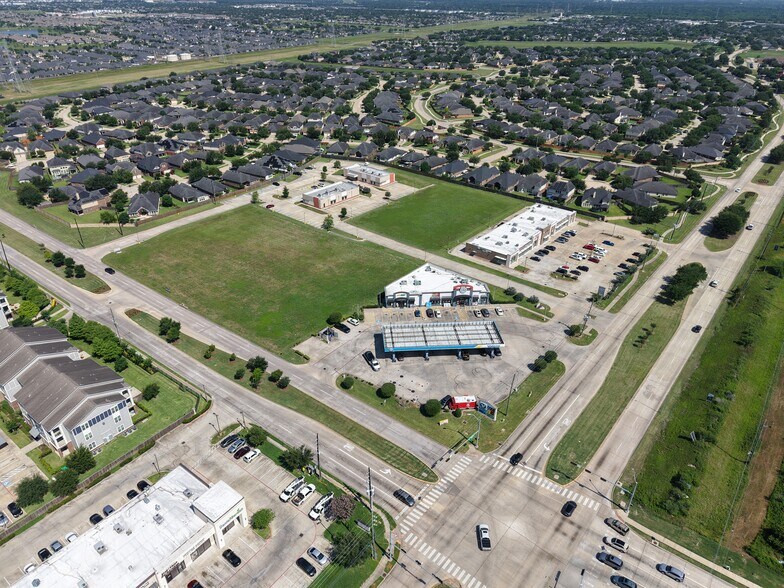 Beechnut & Grand Mission Blvd, Richmond, TX à louer - Photo de l’immeuble – Image 3 sur 12