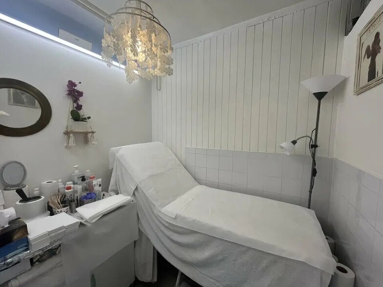 Local commercial dans Toulouse à louer - Photo de l’immeuble – Image 3 sur 3