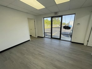 6230 Stone Rd, Port Richey, FL à louer Photo intérieure– Image 2 sur 7