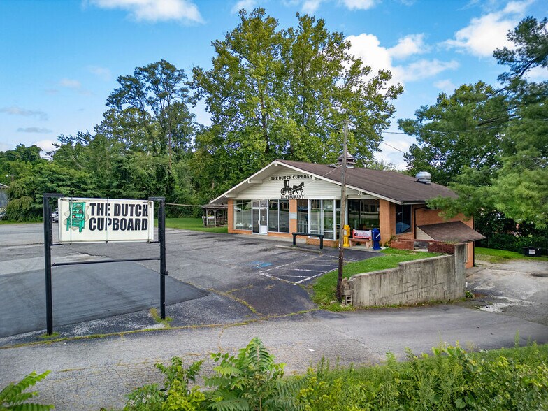 6500 Brevard Rd, Hendersonville, NC à vendre - Photo de l’immeuble – Image 1 sur 34