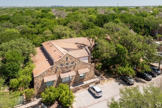 2500 W William Cannon Dr, Austin, TX à louer Photo intérieure– Image 2 sur 2