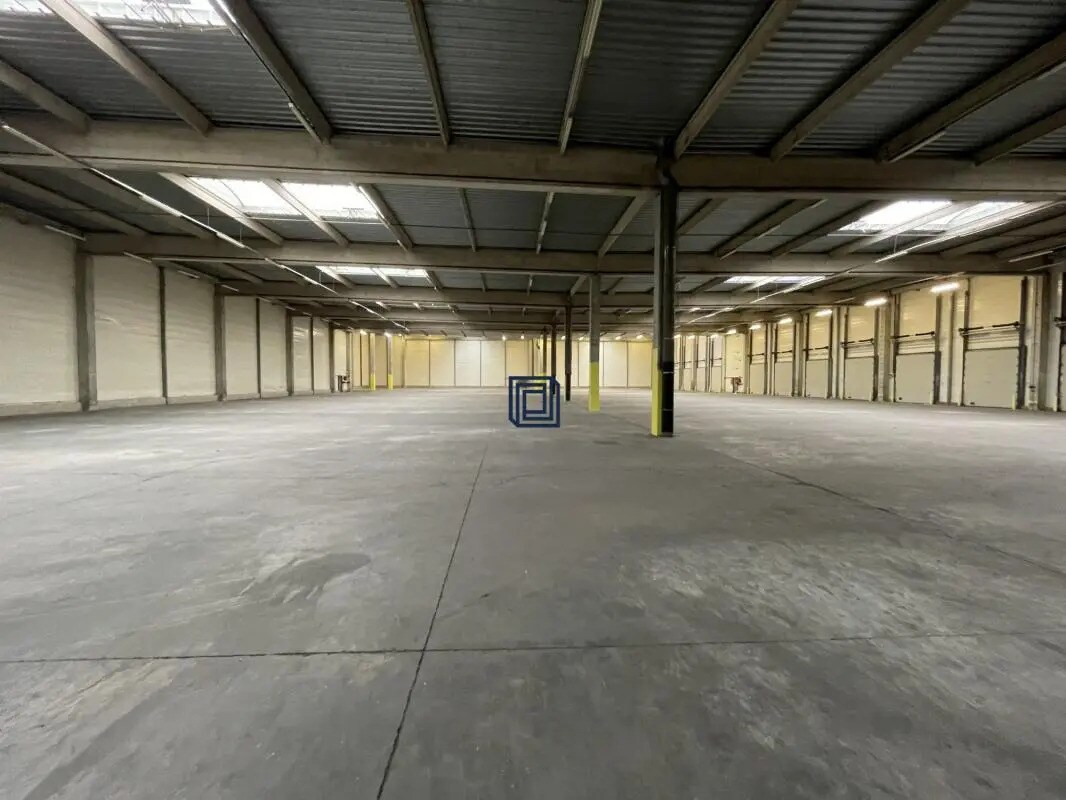 Industriel/Logistique dans Bondoufle à louer Photo intérieure– Image 1 sur 9