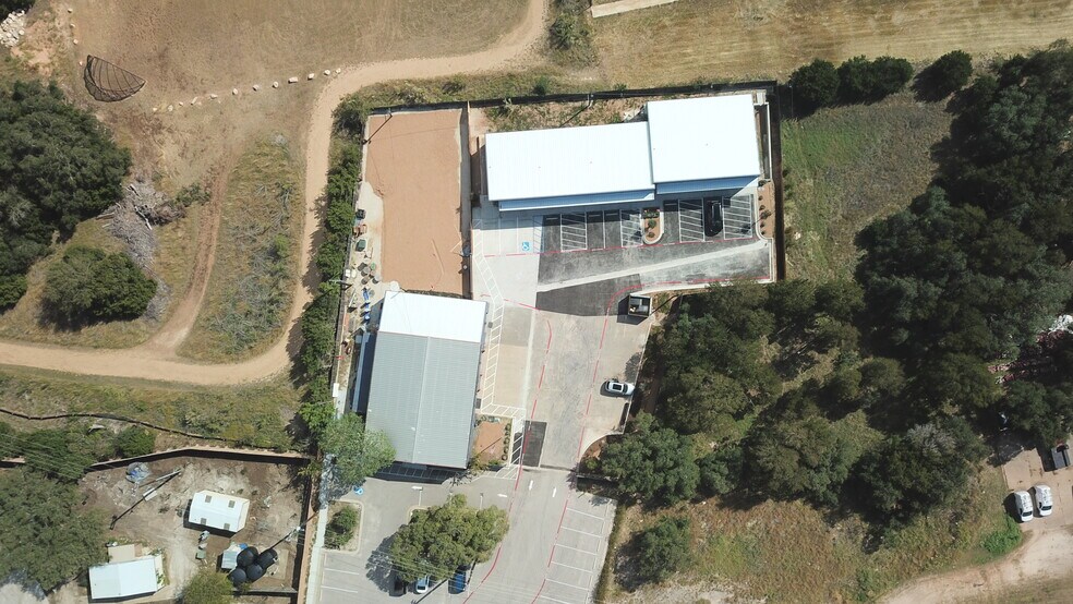 1706 Hur Industrial Blvd, Cedar Park, TX à louer - Photo de l’immeuble – Image 2 sur 2