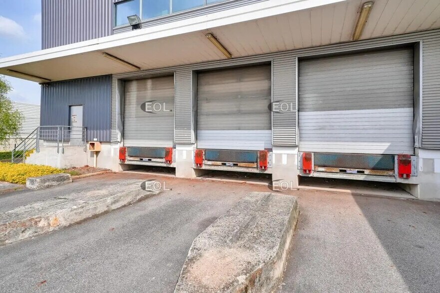 Industriel/Logistique dans Villeparisis à louer - Photo de l’immeuble – Image 2 sur 16