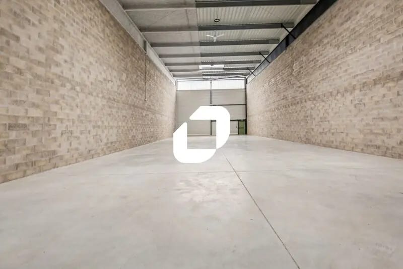 Local d’activités dans Stains à louer - Photo intérieure – Image 3 sur 31