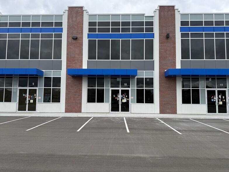 10900 Dixie Rd, Brampton, ON à vendre - Photo de l’immeuble – Image 2 sur 8