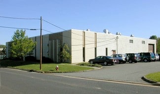 Plus de détails pour 250 E Lackland Dr, Middlesex, NJ - Bureau à louer