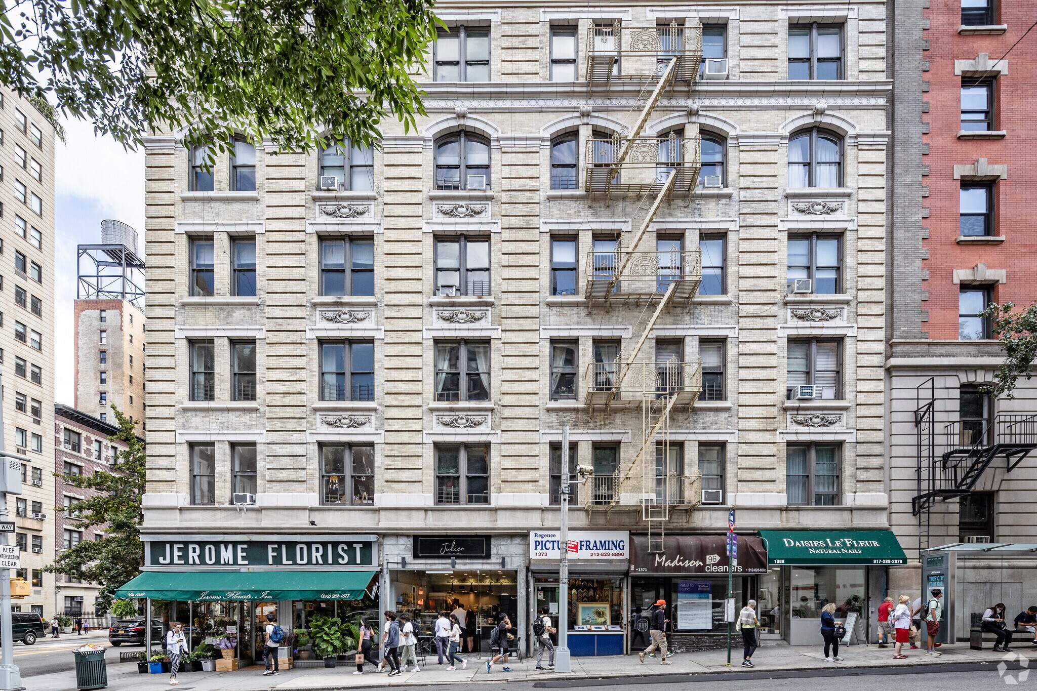 1369-1379 Madison Ave, New York, NY à louer Photo de l’immeuble– Image 1 sur 5