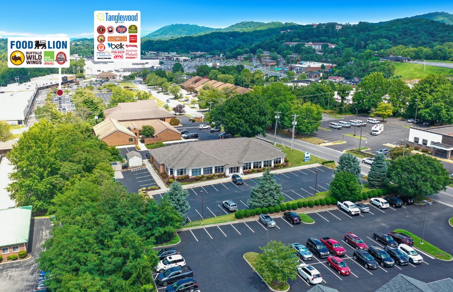4437 Starkey Rd, Roanoke, VA à louer - Photo de l’immeuble – Image 2 sur 22