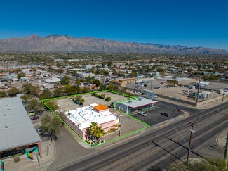 Plus de détails pour 3535 E Fort Lowell Rd, Tucson, AZ - Local commercial à vendre