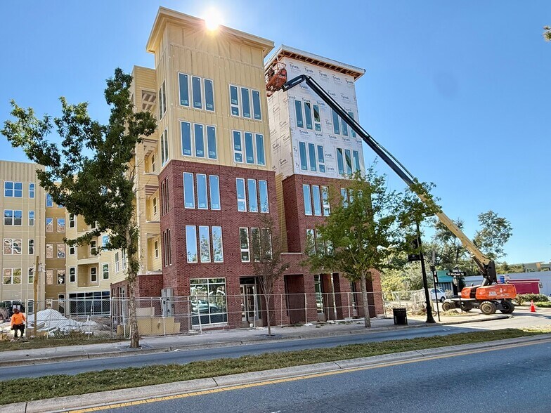 Gaines Street, Tallahassee, FL à louer - Photo de l’immeuble – Image 1 sur 11