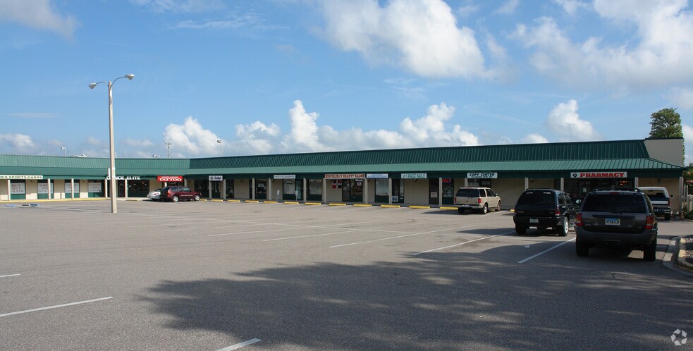 2175 Kingsley Ave, Orange Park, FL à louer - Photo de l’immeuble – Image 2 sur 17