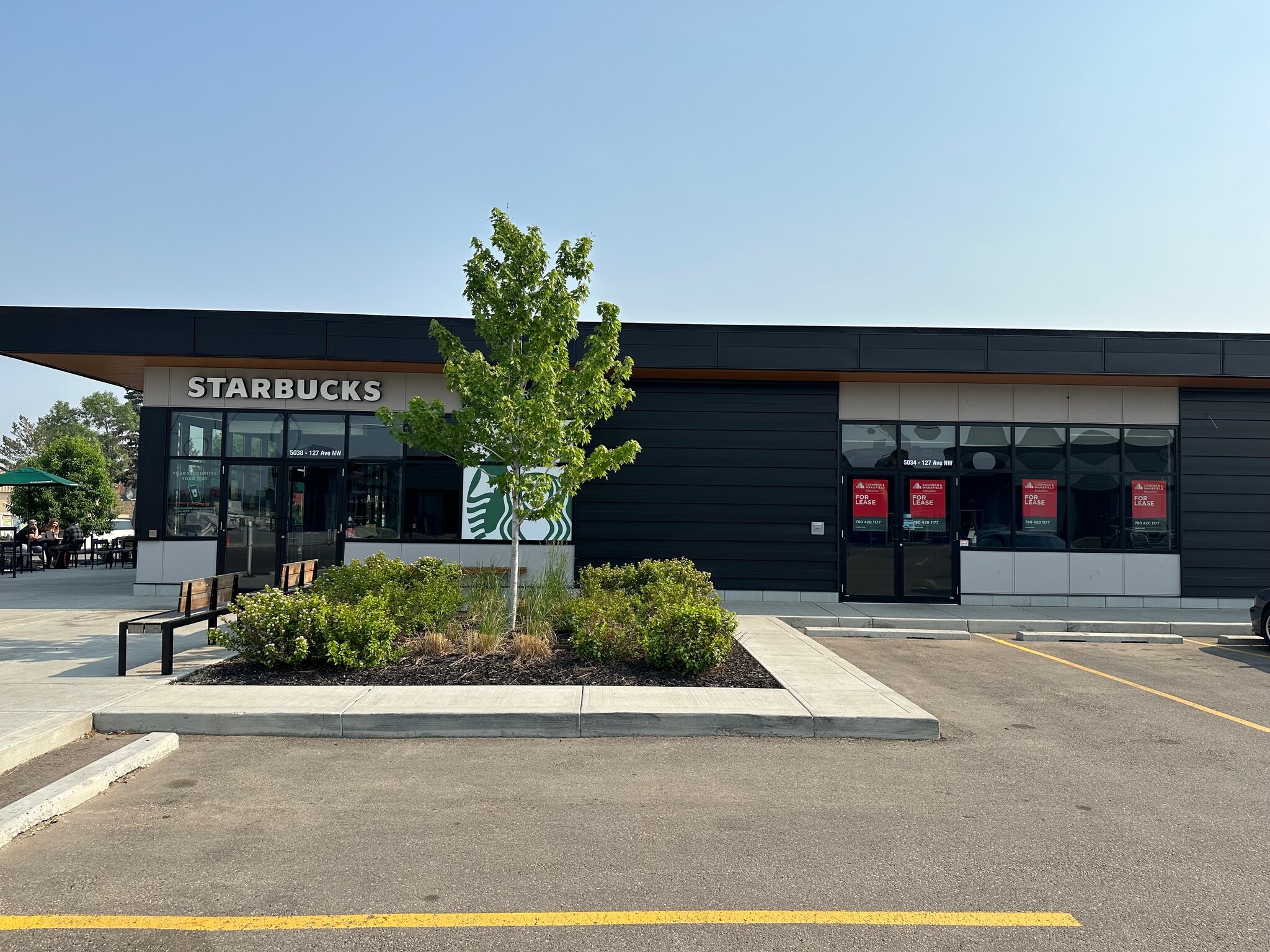 5034 127 Av, Edmonton, AB à louer Photo principale– Image 1 sur 19