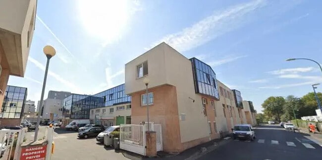 Plus de détails pour Rue Volta, Alfortville - Bureau à louer