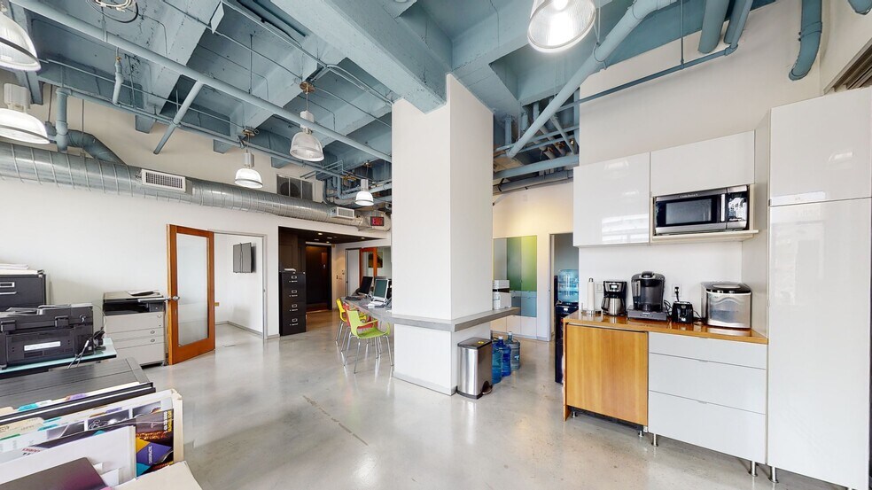 6253 Hollywood Blvd, Los Angeles, CA à vendre - Photo intérieure – Image 1 sur 18
