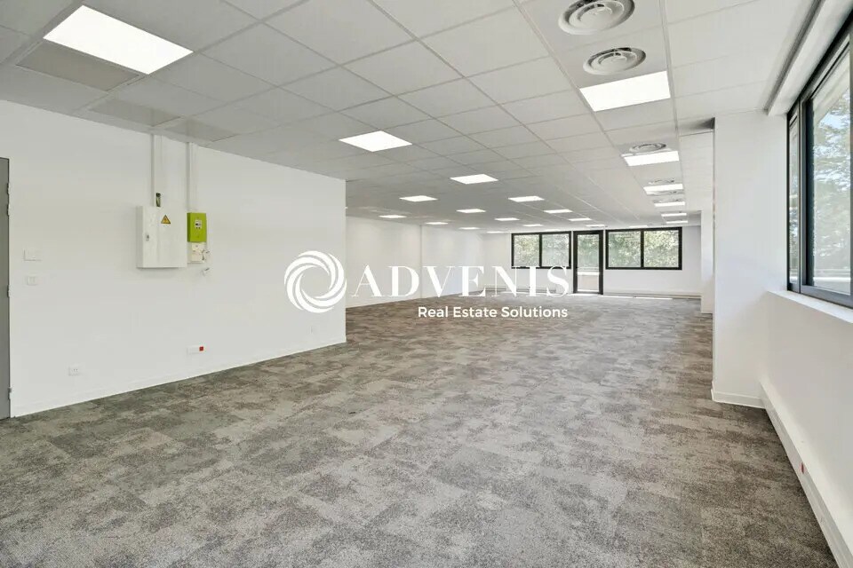 Bureau dans Serris à louer Photo intérieure– Image 1 sur 7