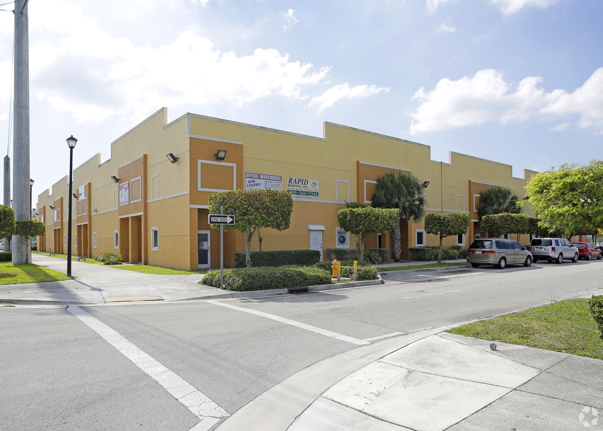 13090 SW 248th St, Princeton, FL à louer Photo de l’immeuble– Image 1 sur 10