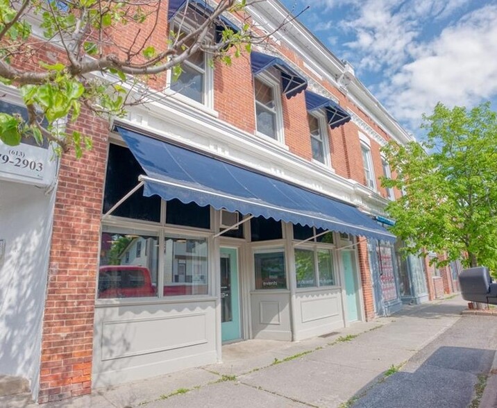 12 Concession St S, Tamworth, ON à louer - Photo de l’immeuble – Image 1 sur 3