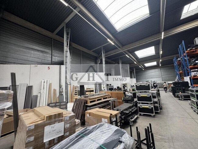 Plus de détails pour Industriel/Logistique à louer