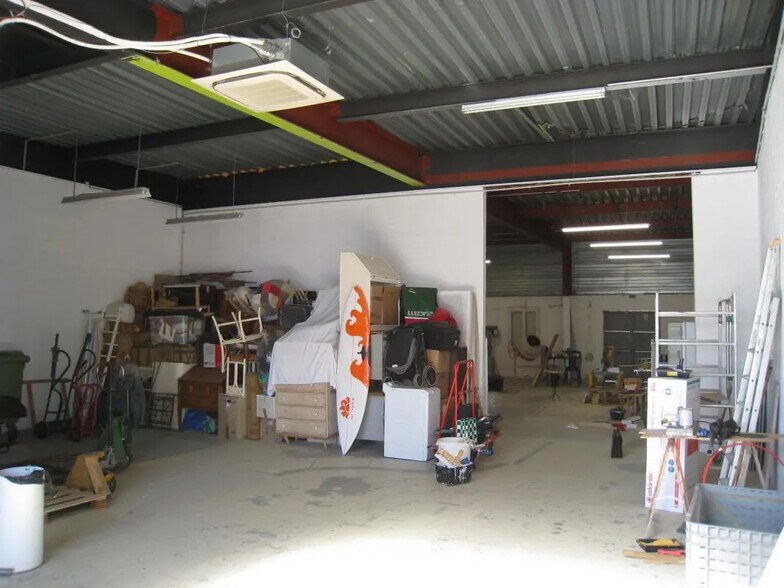 Industriel/Logistique dans La Ciotat à louer - Photo de l’immeuble – Image 2 sur 5
