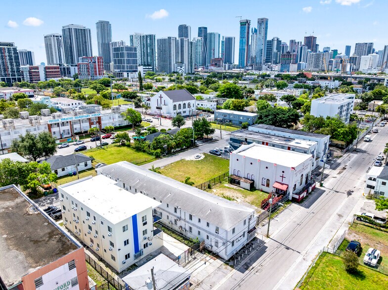 1829 NW 2nd Ct, Miami, FL à vendre - Photo de l’immeuble – Image 2 sur 31